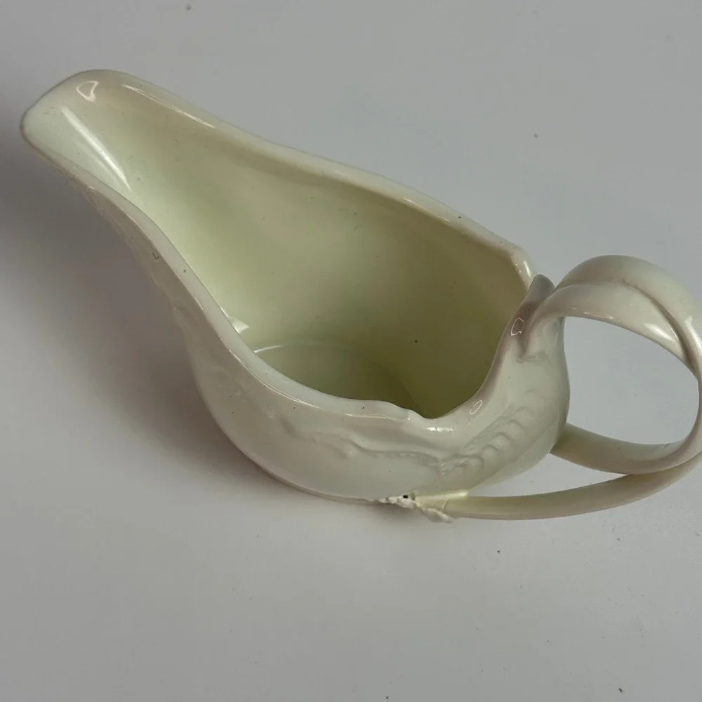 Leedsware Creamware Gravy Boat Leeds Pottery England Cream Embossed Sauce 6.5